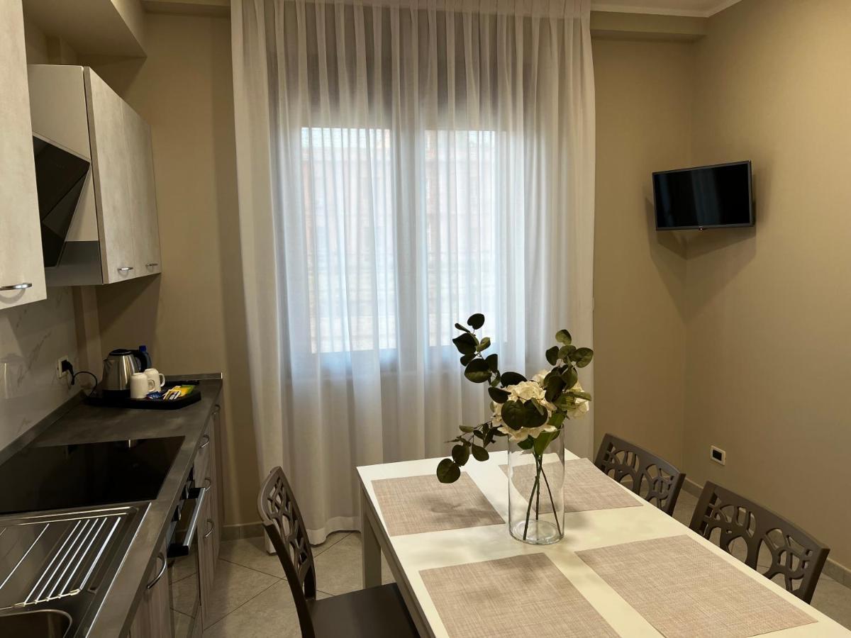 B&B Lamezia Central Airport Санта-Эуфемия-Ламеция Экстерьер фото